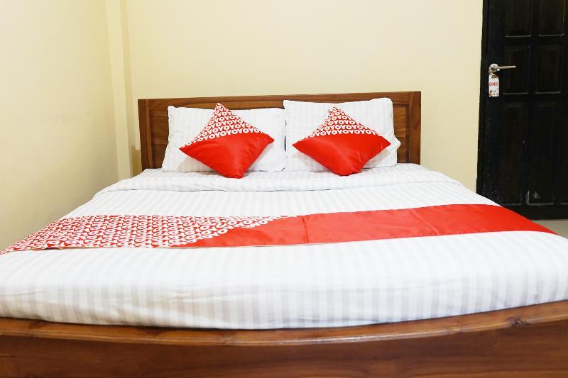 Oyo Flagship 1034 Pondok Mulia Guest House Syariah Balikpapan  Buitenkant foto