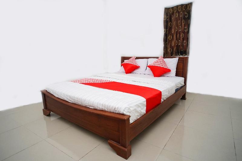 Oyo Flagship 1034 Pondok Mulia Guest House Syariah Balikpapan  Buitenkant foto